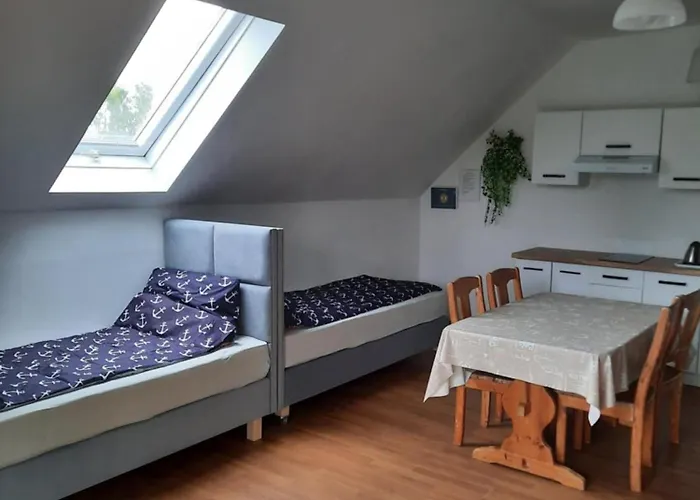 ホームステイ Chabrowa Perla